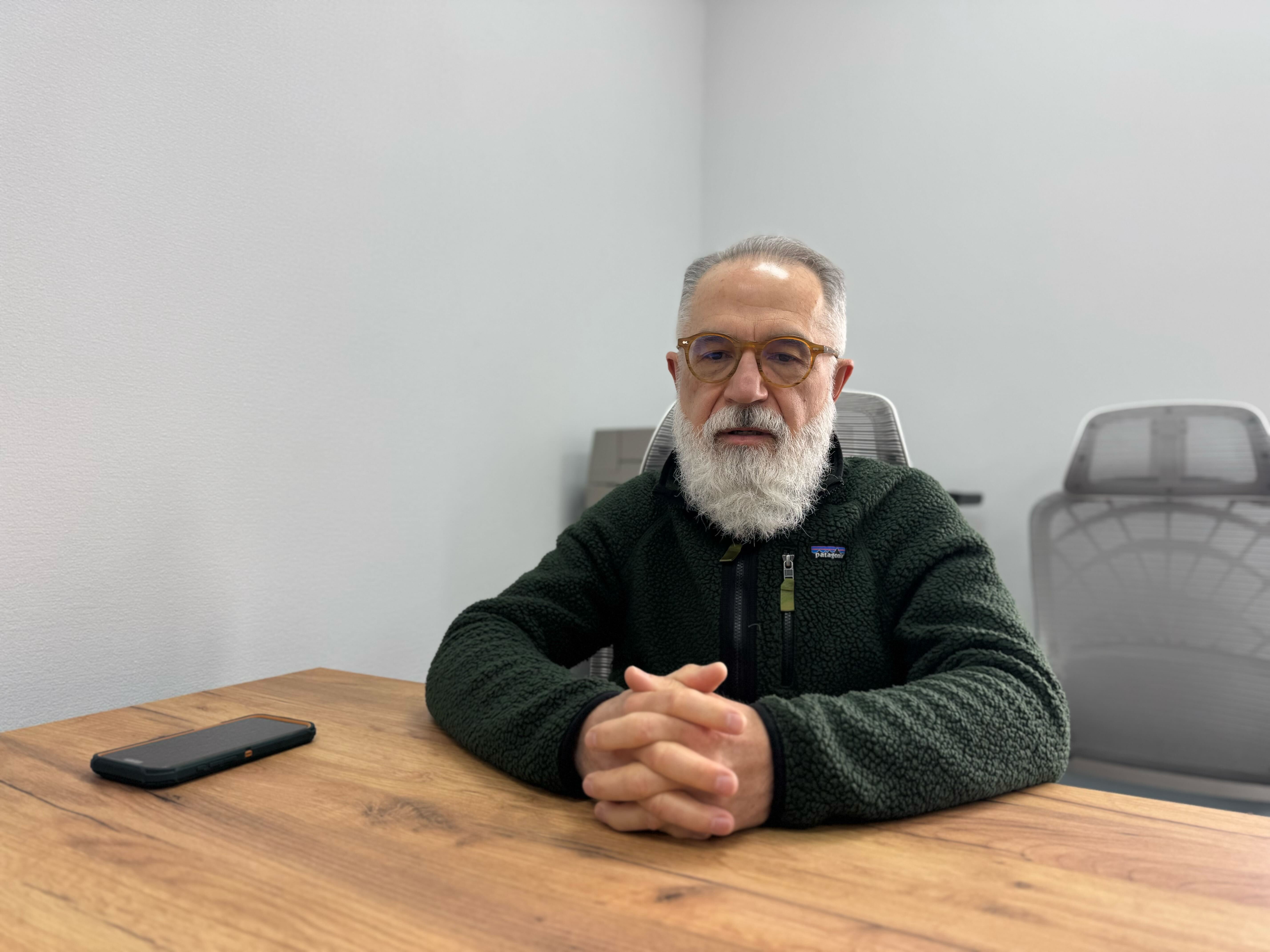 історія волонтера, який допомагає Україні