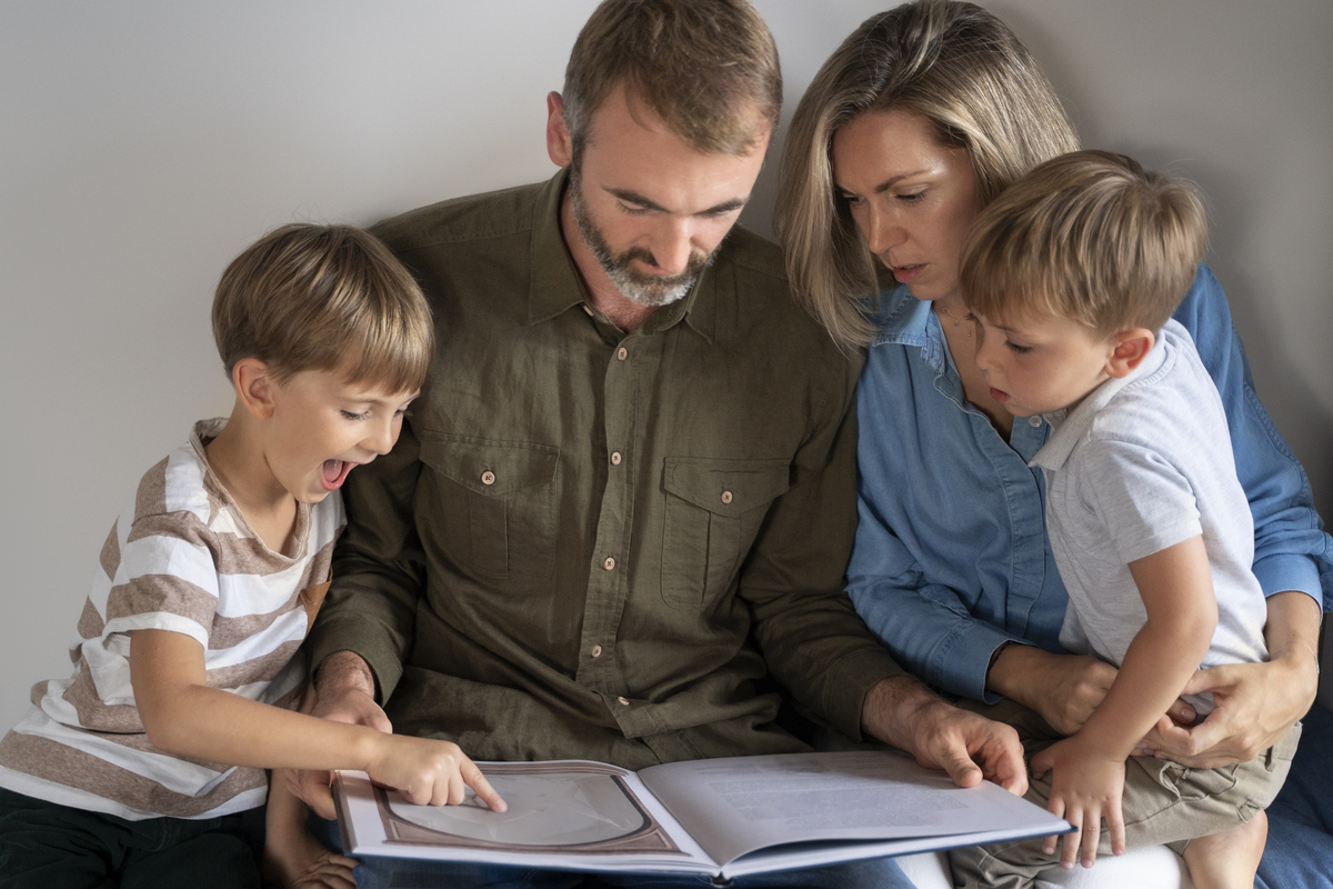 діти читають