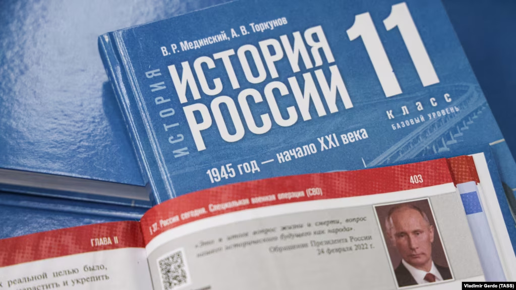 освіта на ТОТ діти в окупації молодь з ТОТ російська пропаганда русифікація дітей тимчасово окуповані території України&amp;nbsp;освіта в окупації мілітаризація дітей підручники