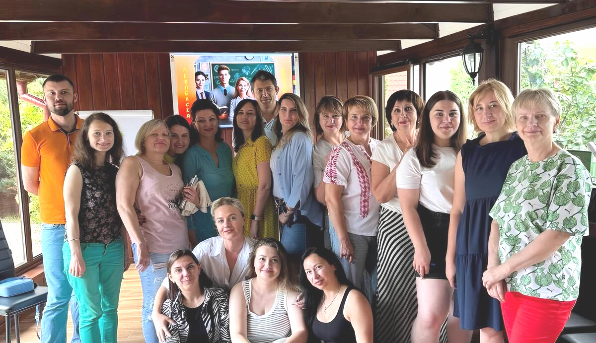 «Де б ми не були — ми передусім українці»: як онлайн-школа «SchoolToGo» об’єднує українське учнівство з ТОТ та з різних куточків світу