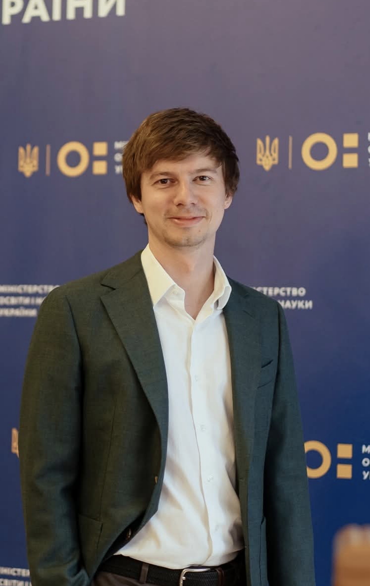 Дмитро Завгородній
