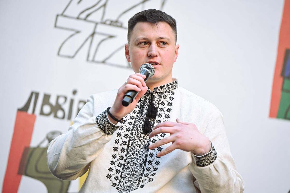 Артур&amp;nbsp;

Дронь написав Радіодиктант-2026: що відомо про текст