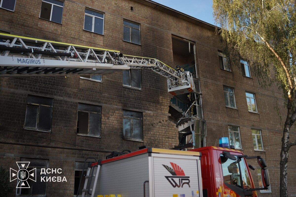 сійські атаки стали для столичної системи освіти не поодинокими випадками, а постійним викликом.
