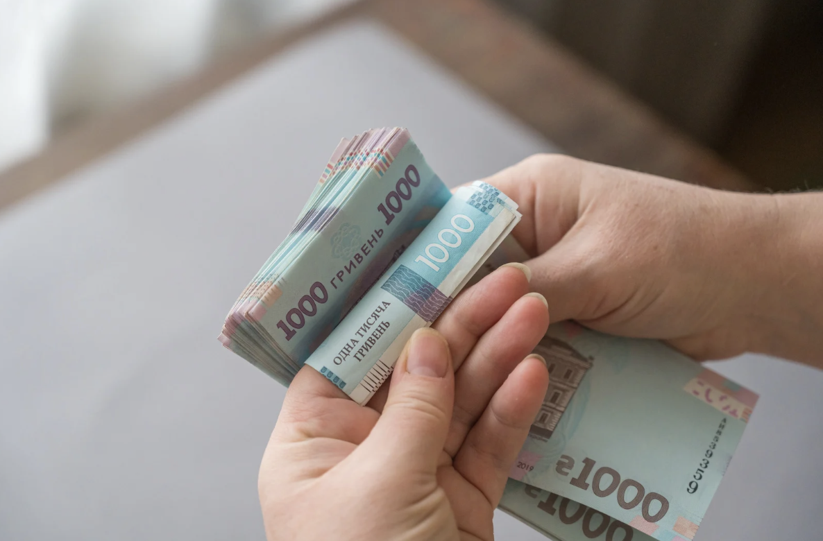 Чи очікувати підвищення зарплат учителям у 2026 році?