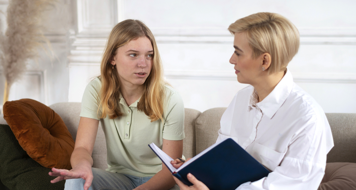 «ОбійМи для тебе»: як війна змінює дітей і сім’ї та як фахівці повертають їм опору