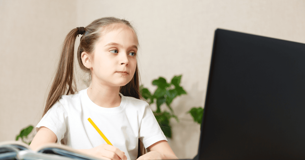 Педагогічний патронаж: як українські школи навчають дітей на ТОТ