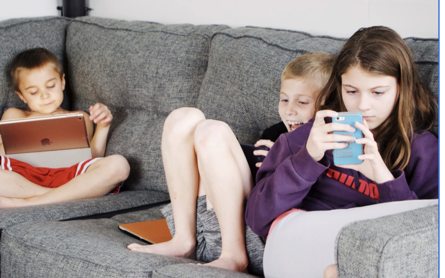 Велика Британія планує заборонити соцмережі для дітей до 16 років