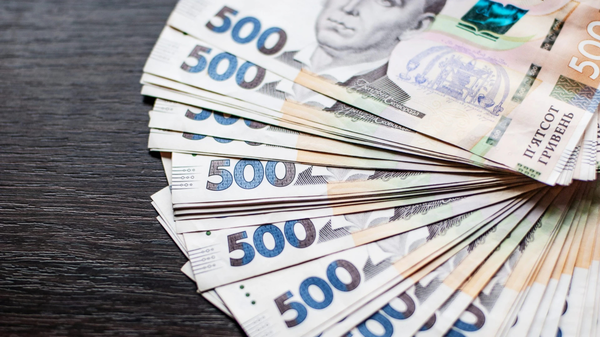 Педагогам однієї з громад не виплачували надбавку у 1300 грн: як розв’язали проблему та куди звертатися в таких випадках