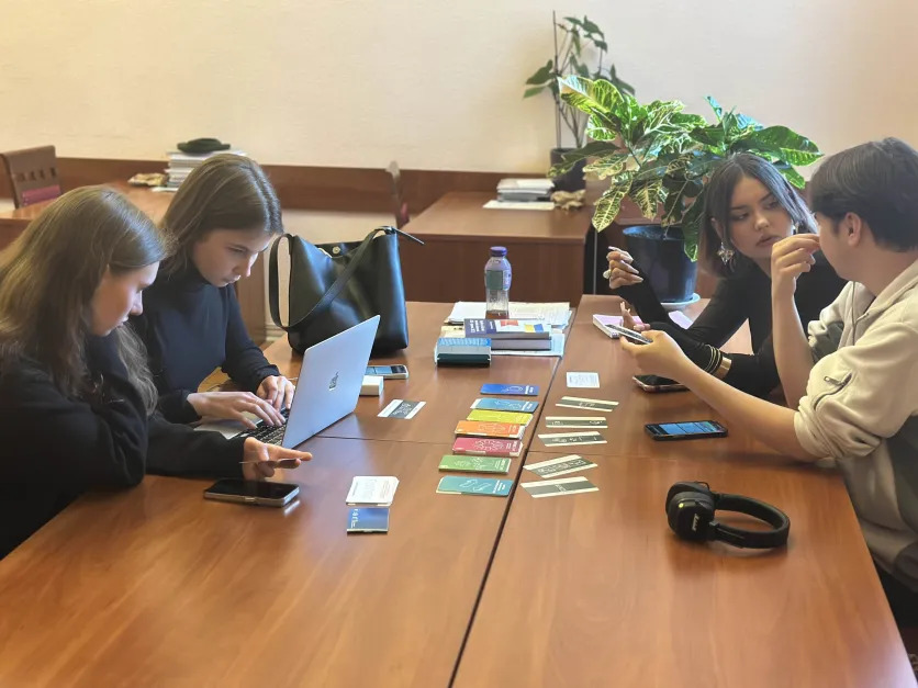 Студенти четвертого курсу першого (бакалаврського) рівня освіти. Освітня спеціальність: середня освіта (історія), історичний факультет КНУ ім. Тараса Шевченка
