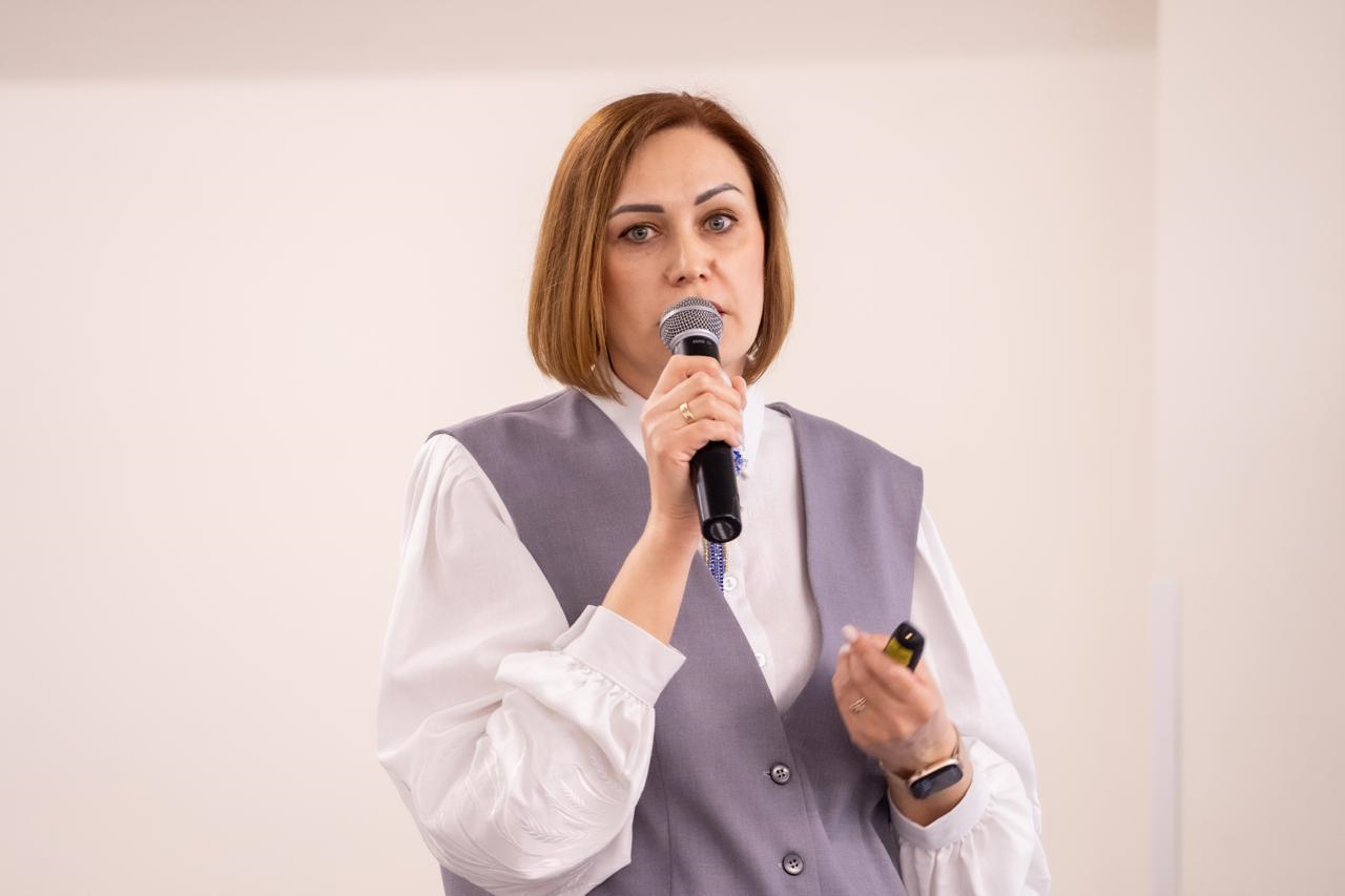 Віра Щеголь — директорка Боярського академічного ліцею «Гармонія»