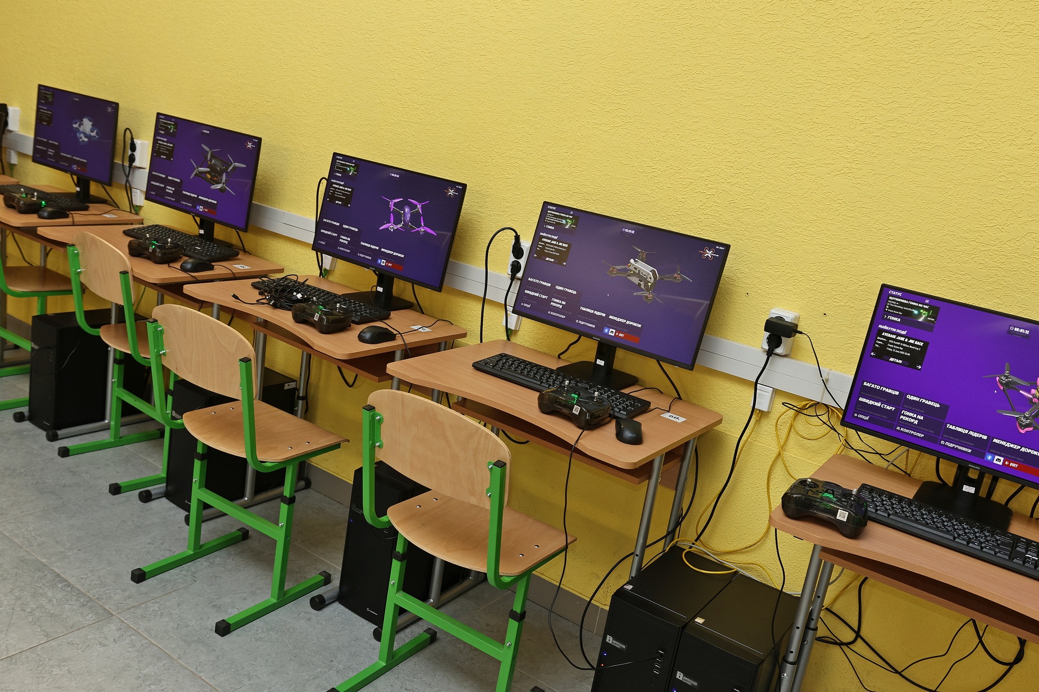 Затвердили оновлений перелік обладнання для предмета «Захист України»: що туди входить