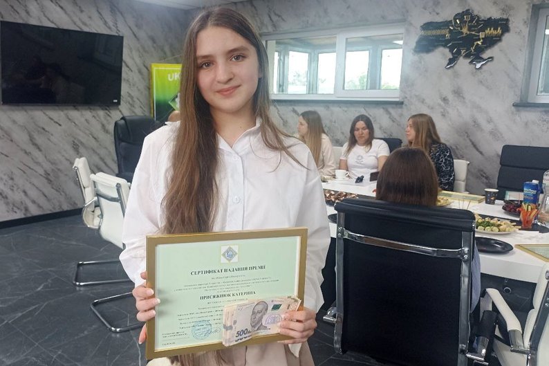 В одній із громад Житомирщини запровадили премію для випускників за високі бали на НМТ