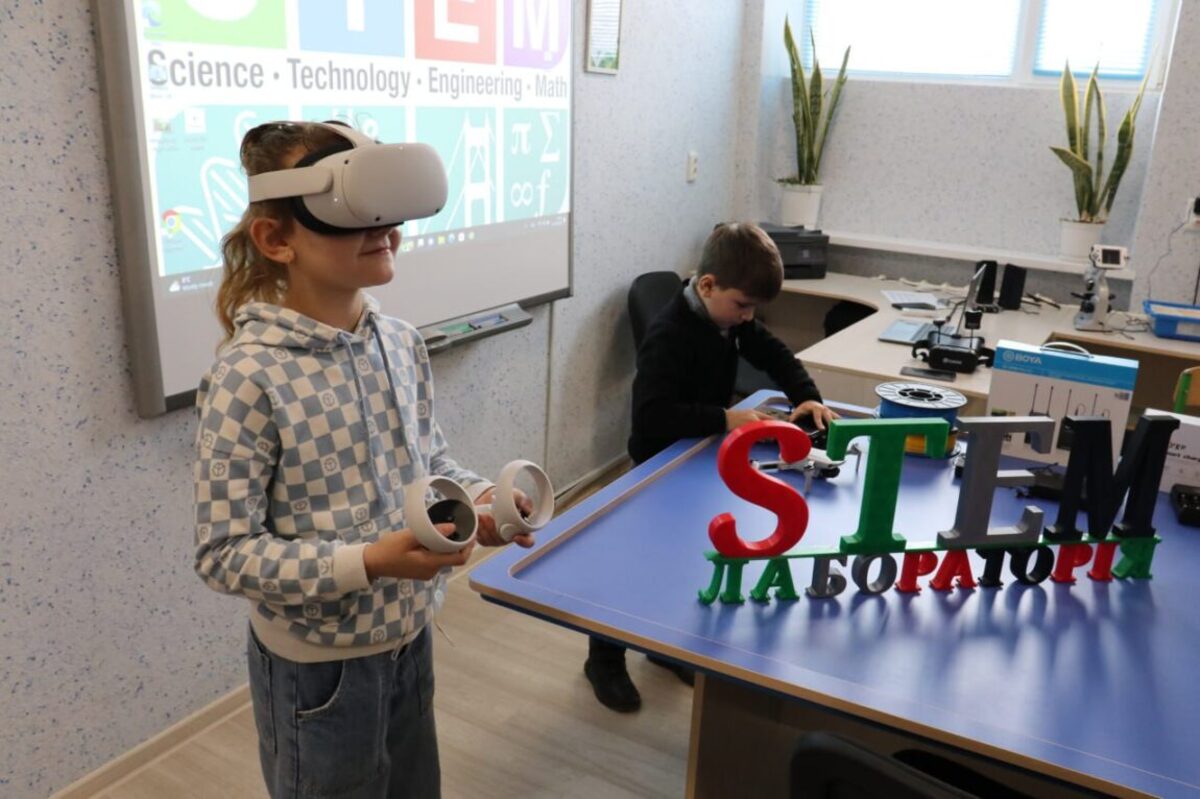 108 шкіл отримають нові лабораторії та природничі кабінети завдяки STEM-субвенції