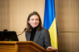 Юлія Топольницька